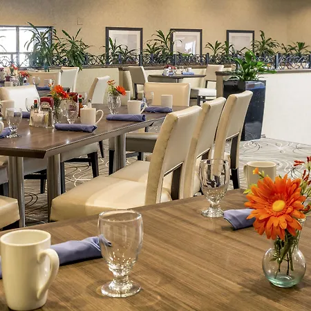 Doubletree By Hilton Boston-Milford Hotel